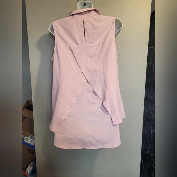 Sleeveless Pink Button-Up Women's Tank , Size Medium - Picture 2 of 4
